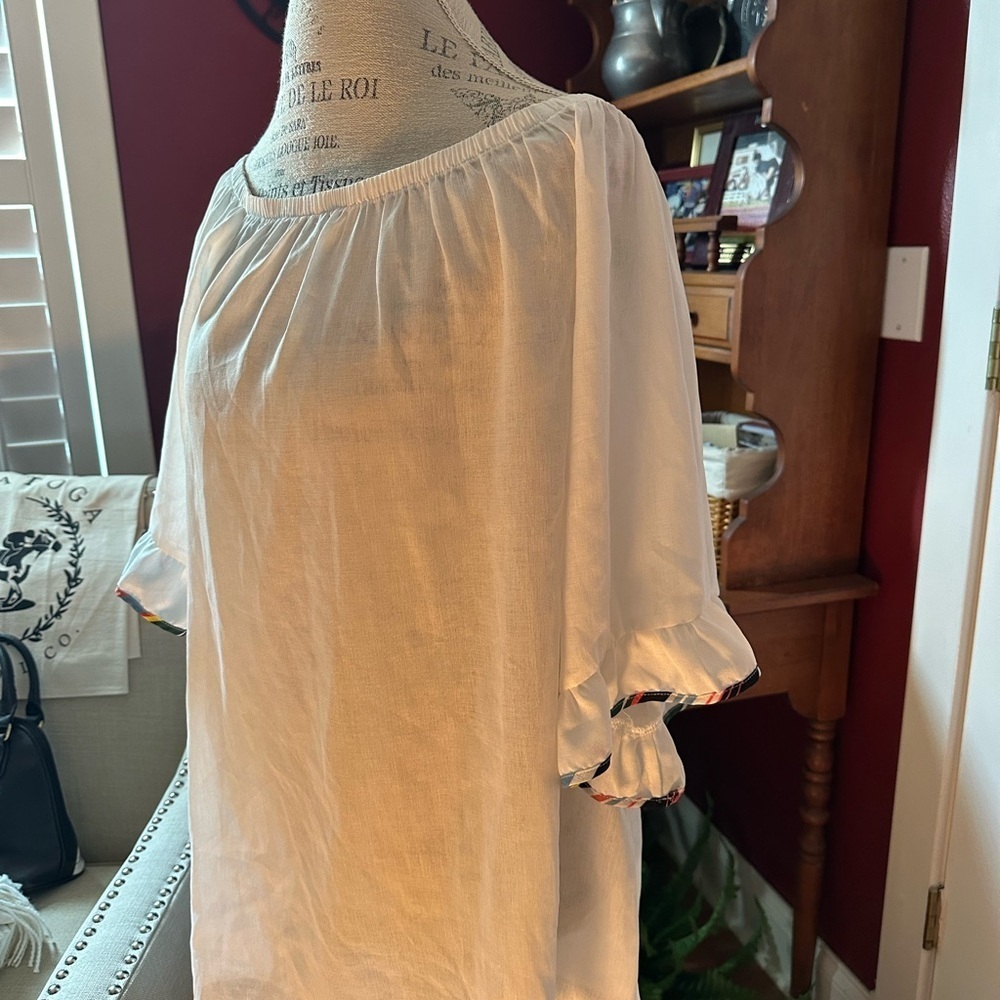 Anne Cole White Flutter Sleeve Blouse